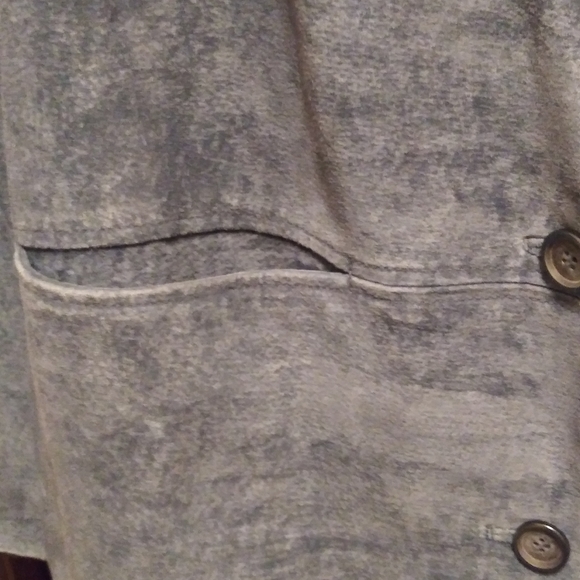 Coat - Picture 3 of 8